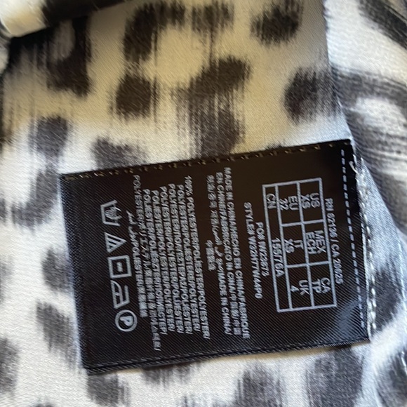 Guess Sleeveless Leopard Blouse - Picture 6 of 6